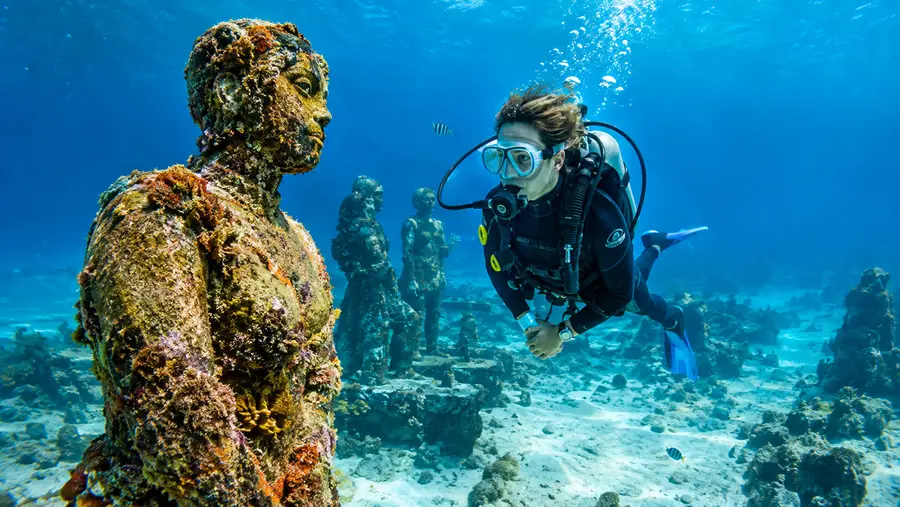 칸쿤 underwater 박물관 스쿠버 다이빙 가이드